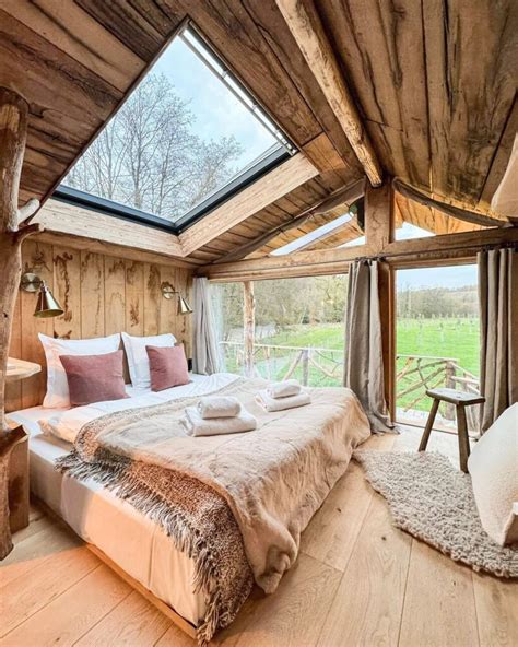 cabane durbuy|Cabane insolite dans la forêt près de Durbuy